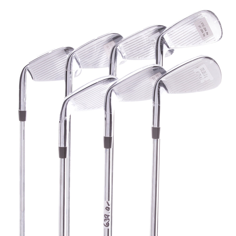 Wilson Staff D9 Forged Steel Men's Right Hand Irons 4-PW Extra Stiff - Dynamic Gold X100